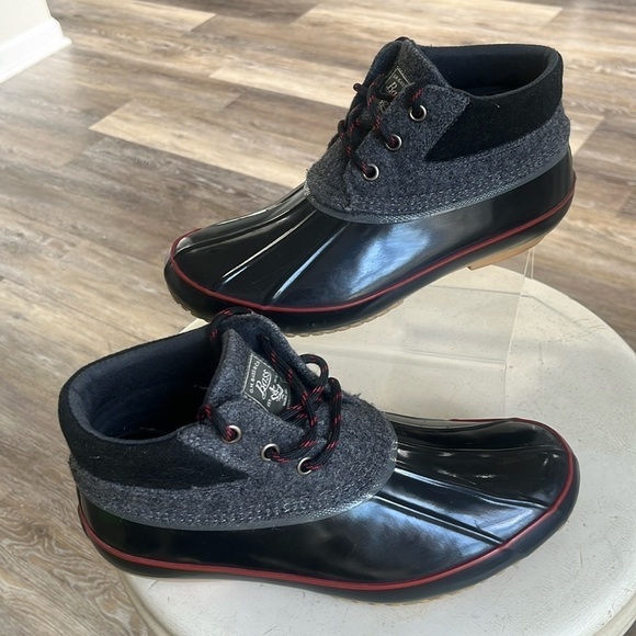 G.H. Bass & Co. Shoes - Bass Mandarin spring rain duck short ankle boots size 8 waterproof gray black